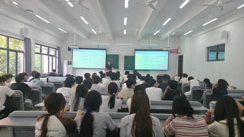吸引更多优秀学子报考世界杯网页版官网